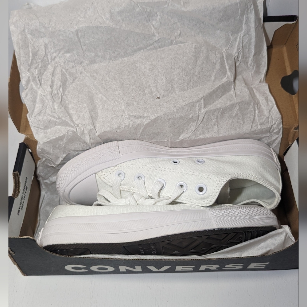 Converse Chuck Taylor All Star Canvas Sneakers . - Picture 15 of 15